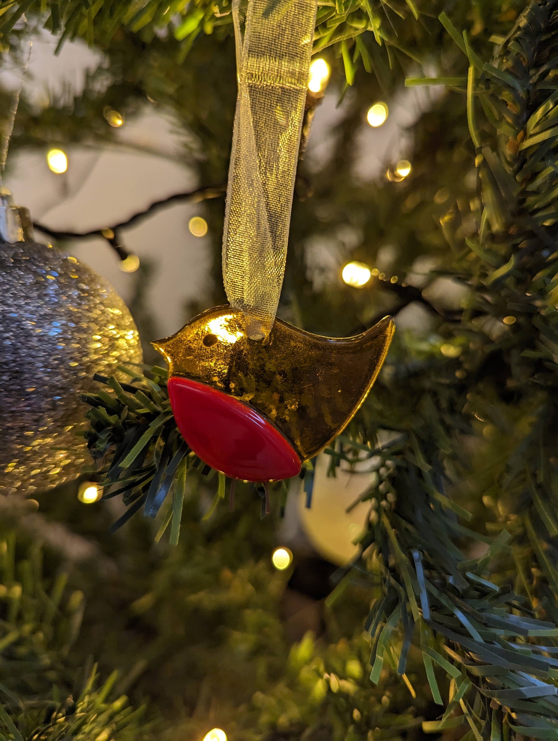 Handmade Fused Glass Robin Decorations - 2 Sizes Available: Small - Arbory Rose
