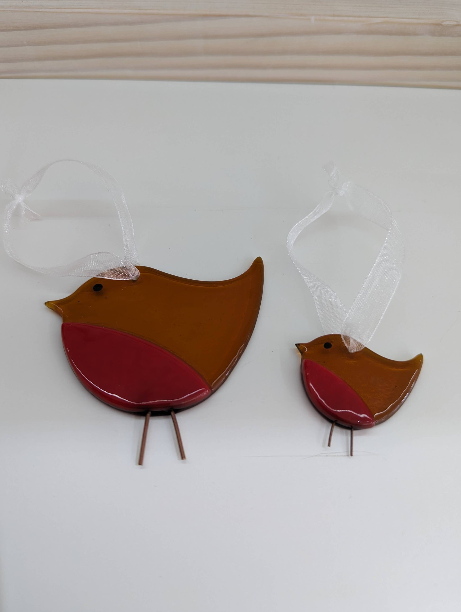 Handmade Fused Glass Robin Decorations - 2 Sizes Available: Small - Arbory Rose